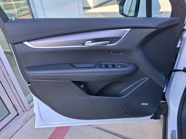 2025 Cadillac XT6 Luxury photo 14