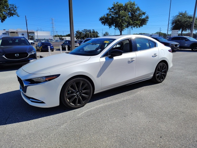 2021 Mazda Mazda3 Premium Plus photo 3