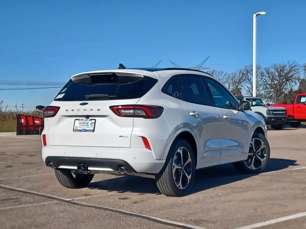 2024 Ford Escape ST-Line Select photo 9