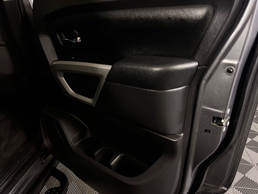 2024 Nissan Titan SV photo 24