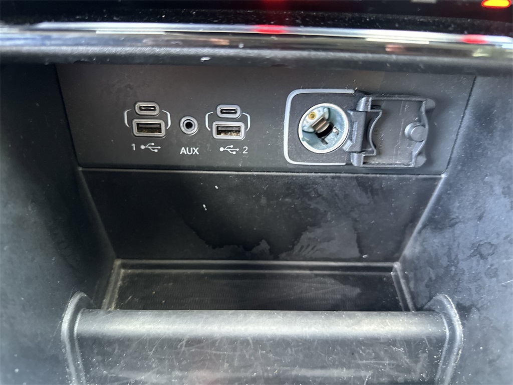 2023 Jeep Grand Cherokee Laredo photo 7