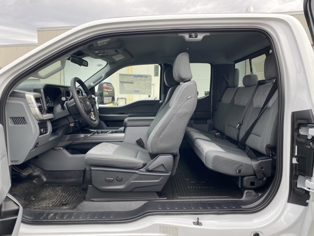 2026 Ford F-350 photo 3