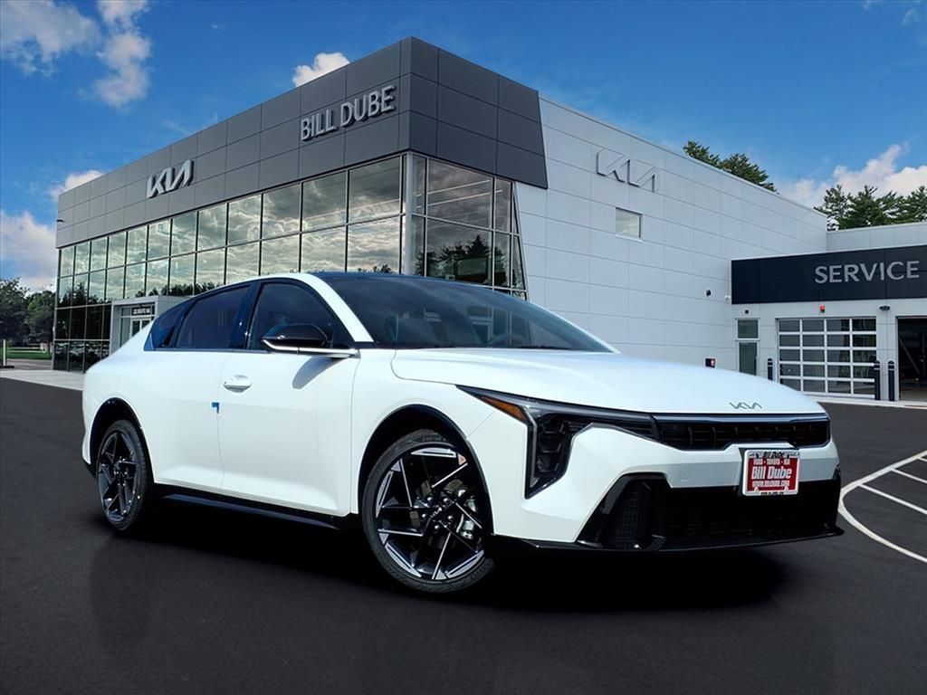 2025 Kia K4 GT-Line's photo