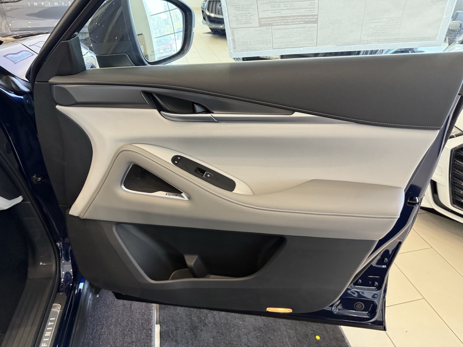 2026 Infiniti QX60 Luxe photo 27