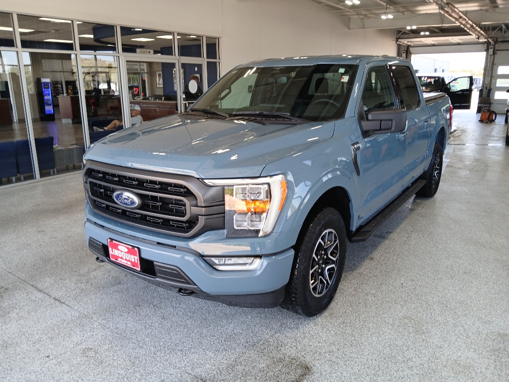2023 Ford F-150 XLT photo 4