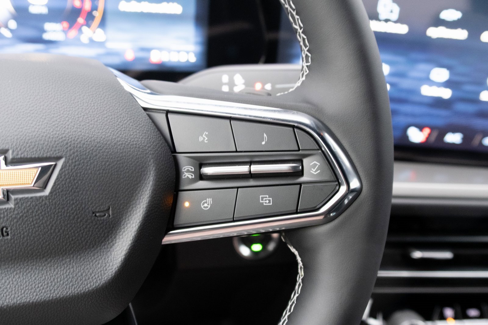 2026 Chevrolet Traverse photo 3