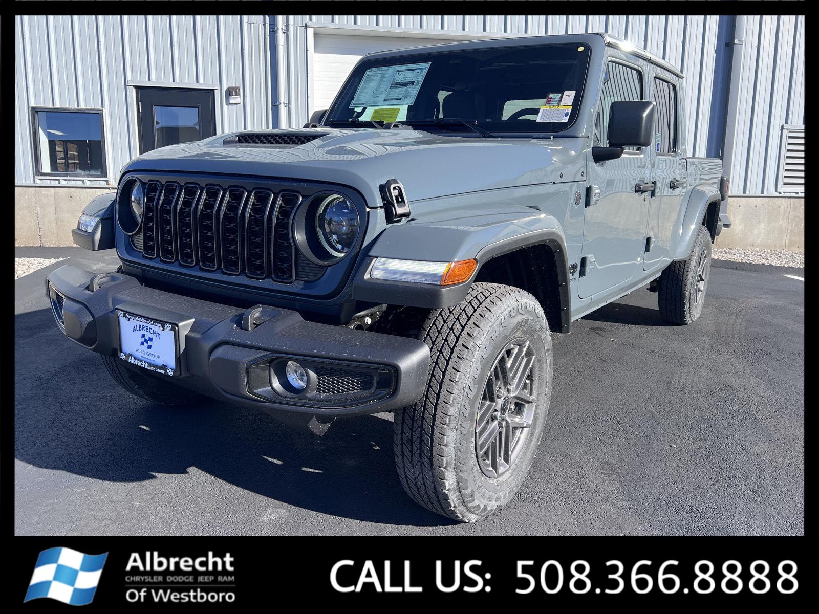 2026 Jeep Gladiator Sport S's photo