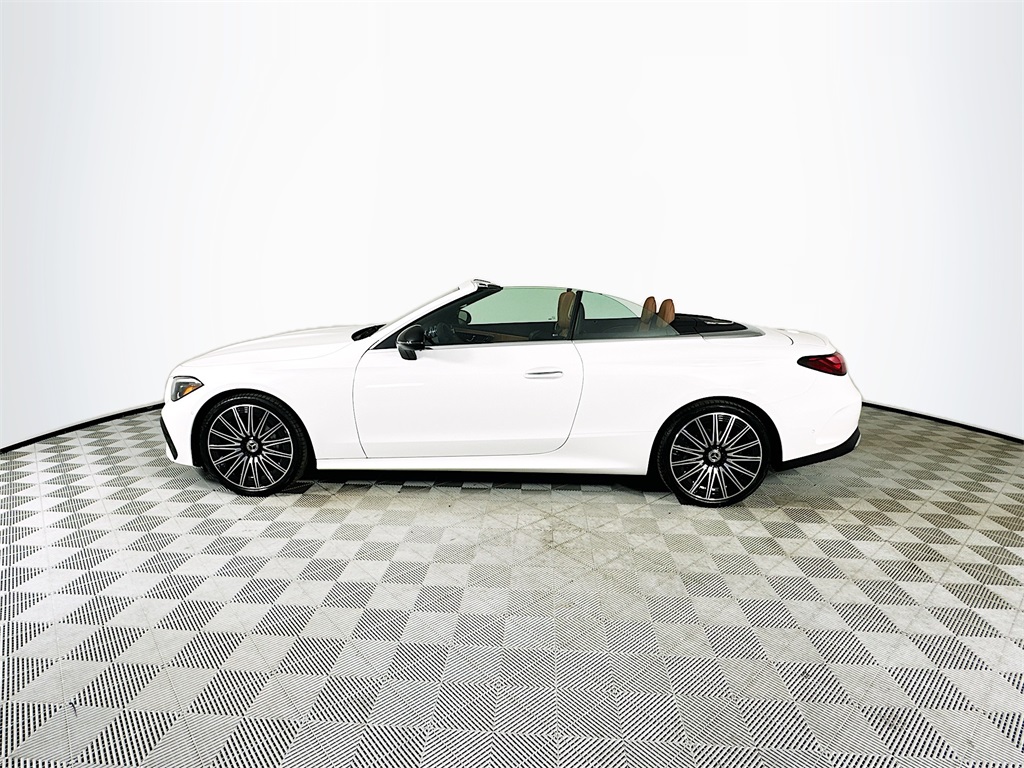2026 Mercedes Benz CLE 300 4MATIC photo 4