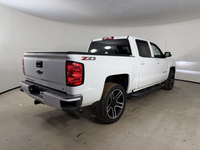 2018 Chevrolet Silverado 1500 LT photo 3