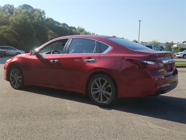 2018 Nissan Altima 2.5 SR photo 4