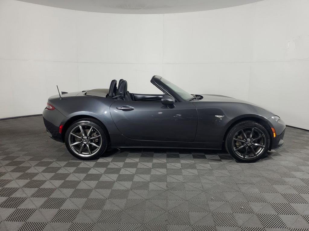 2021 Mazda MX-5 Miata Miata Grand Touring photo 3