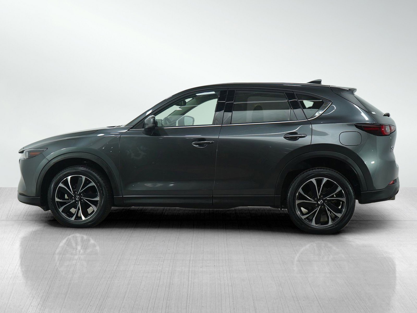 Used 2022 Mazda CX-5 S Premium package with VIN JM3KFBDM7N0646893 for sale in Burnsville, Minnesota