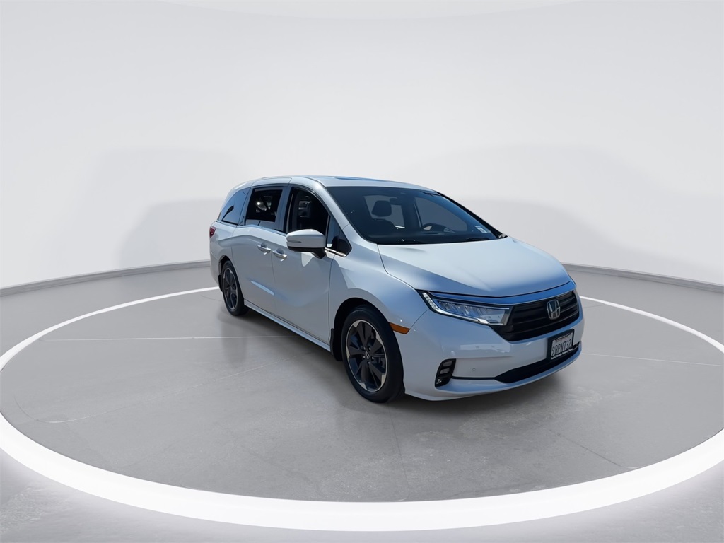 2022 Honda Odyssey Elite photo 2