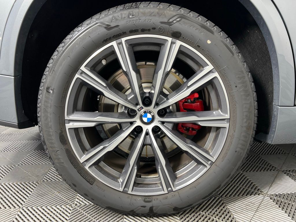 2025 Bmw X5 M60i photo 13