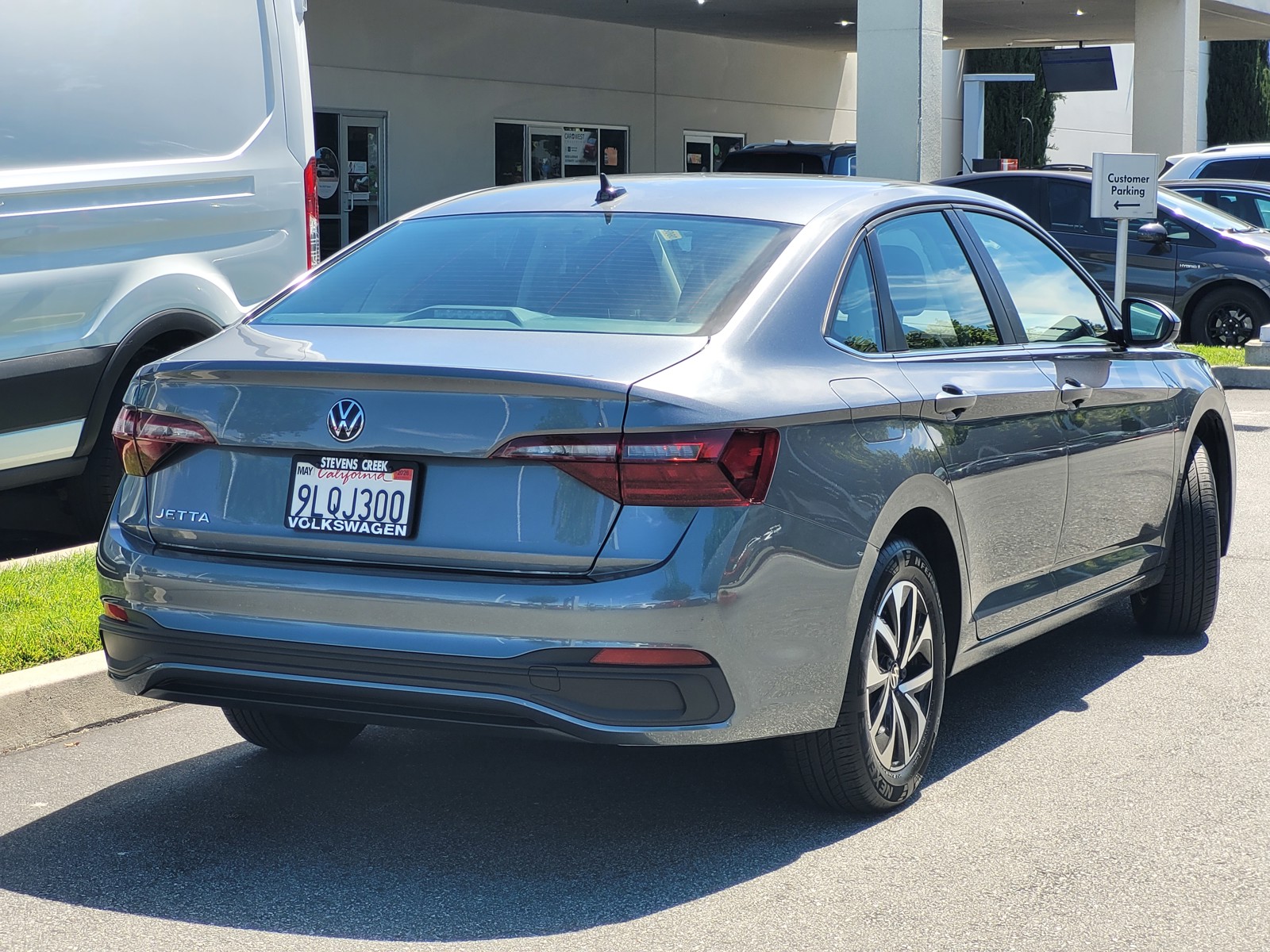 2024 Volkswagen Jetta 1.5T S photo 2