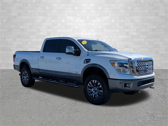 2018 Nissan Titan Platinum Reserve photo 2