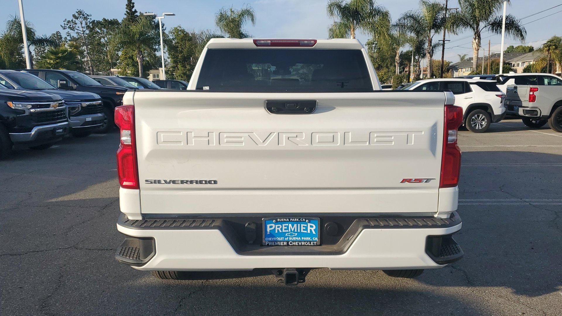 2025 Chevrolet Silverado 1500 RST photo 3