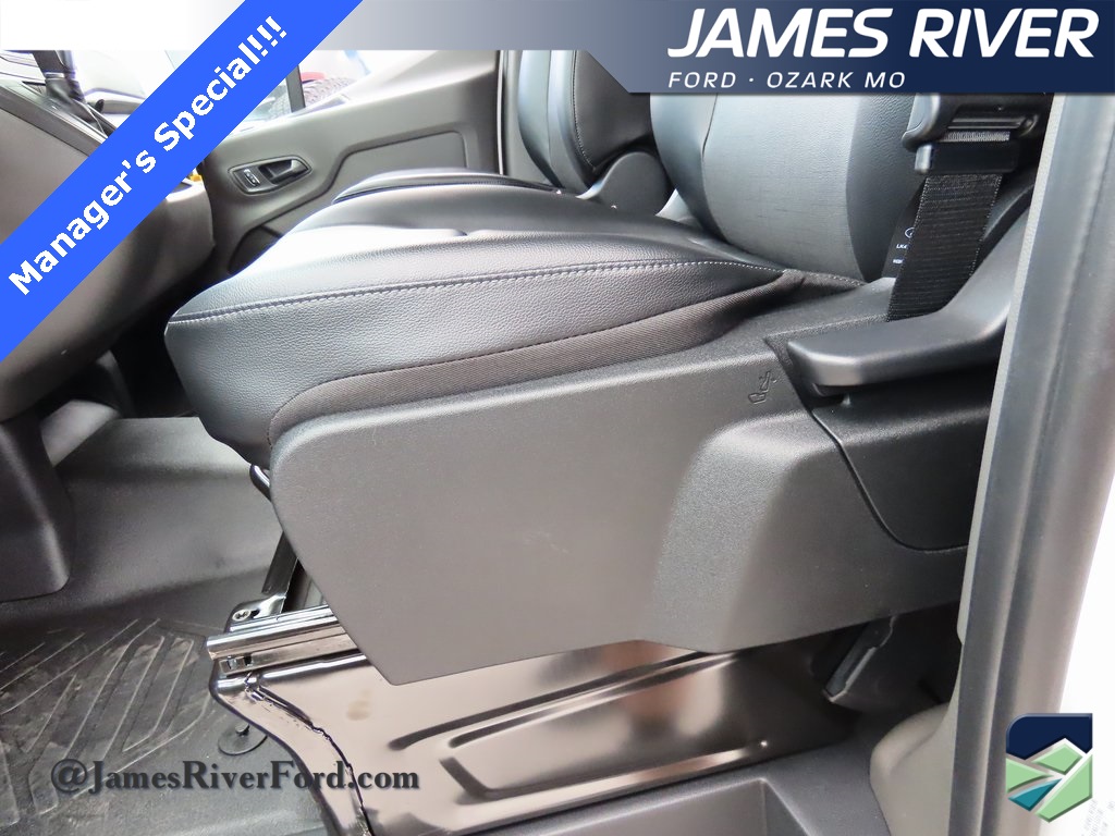 2024 Ford Transit photo 17
