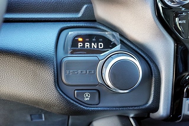 New 2026 Bright White Clear-Coat Exterior Paint RAM Big Horn/Lone Star image 39