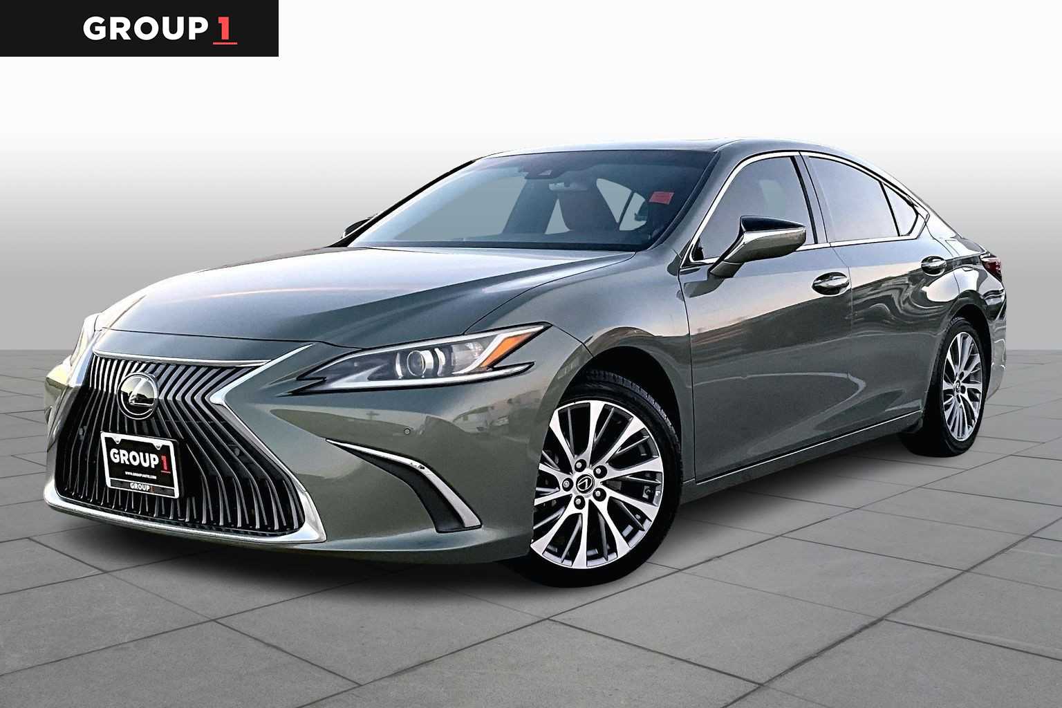 2019 Lexus ES 350's photo