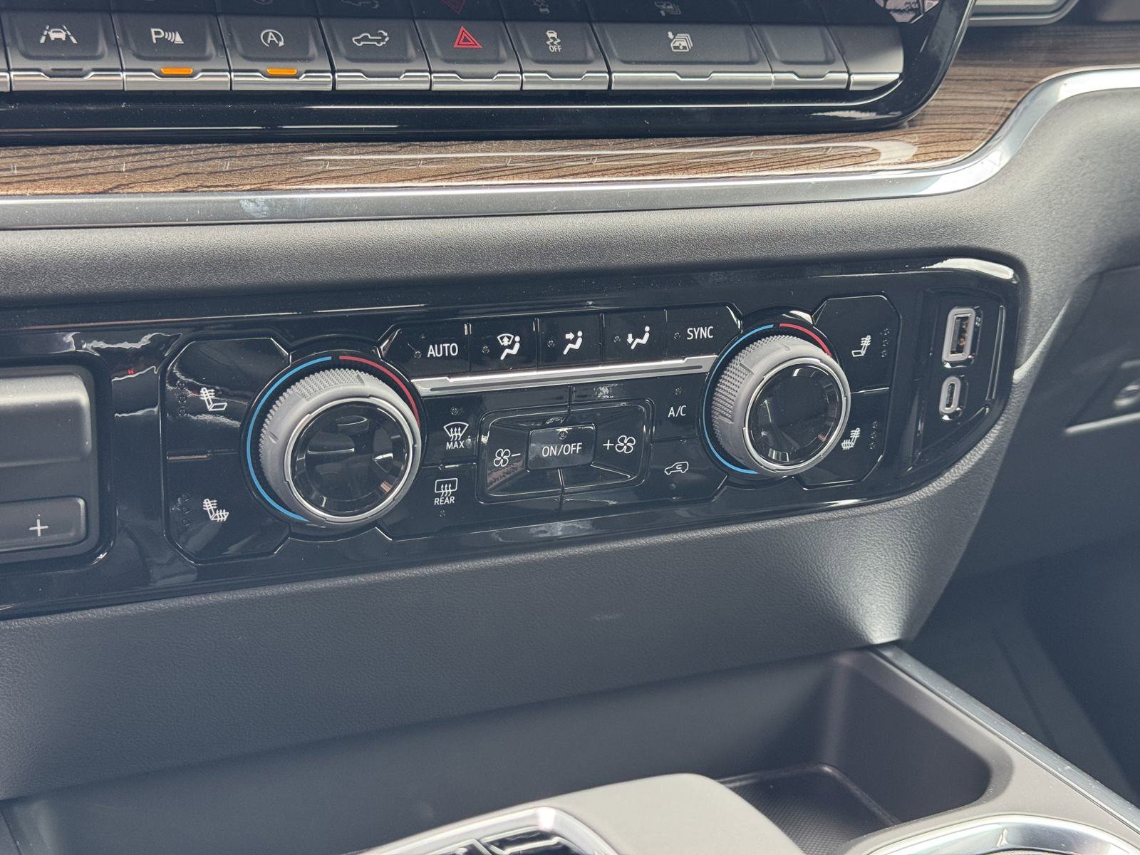 2025 Chevrolet Silverado 1500 RST photo 20