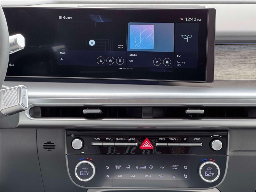 2026 Hyundai Ioniq Limited photo 19