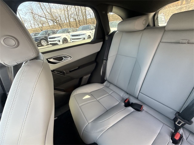 2026 Land Rover Range Rover Velar S photo 4