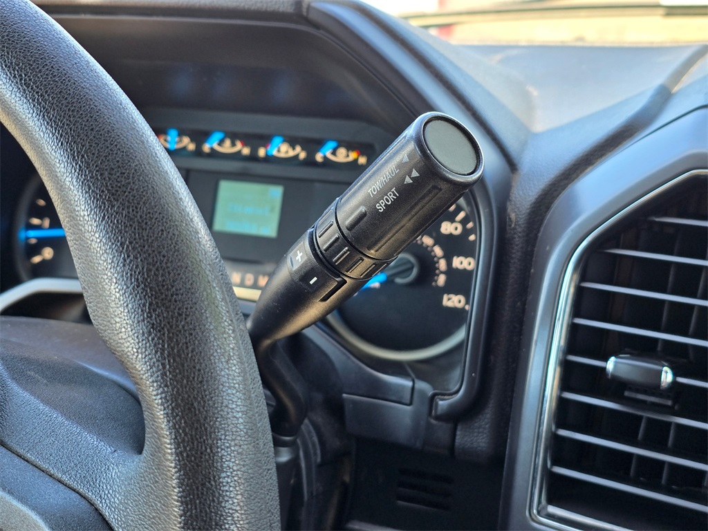 2017 Ford F-150 XLT photo 6