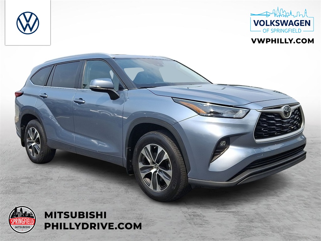 2023 Toyota Highlander XLE's photo