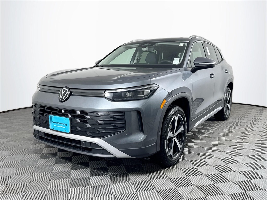 2026 Volkswagen Tiguan SE's photo