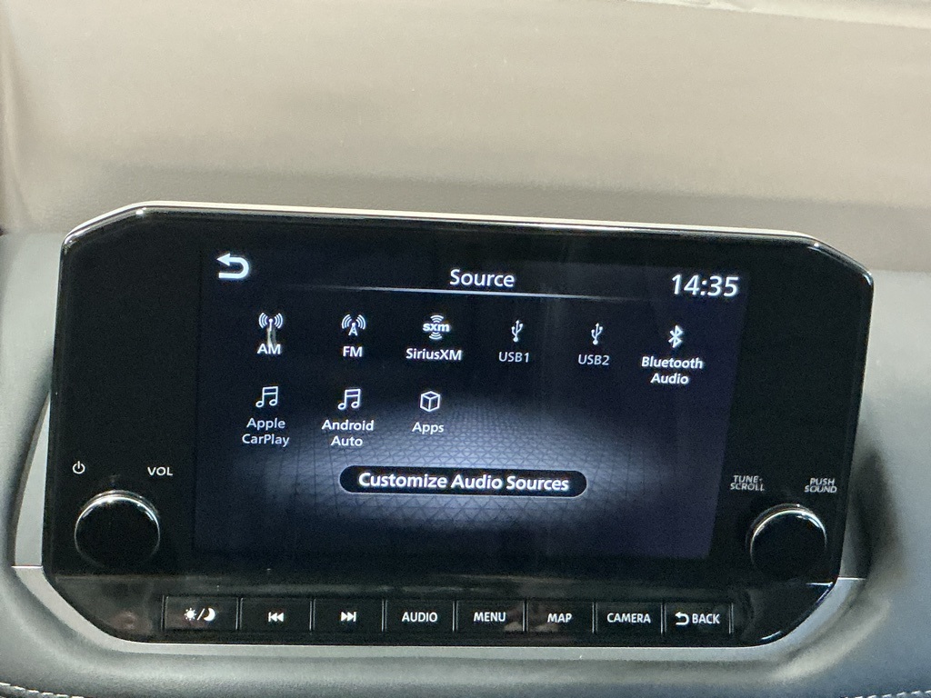 2023 Nissan Rogue SL photo 9