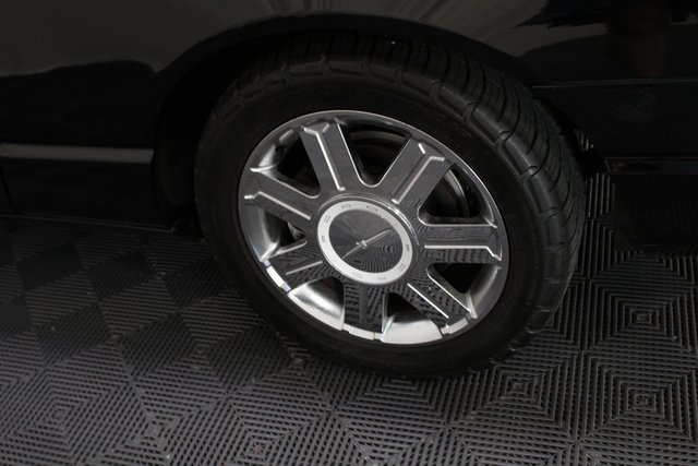 2005 Ford Thunderbird Base photo 19