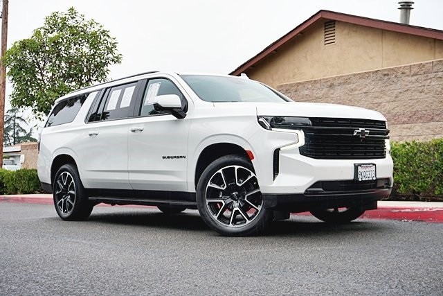 2024 Chevrolet Suburban RST