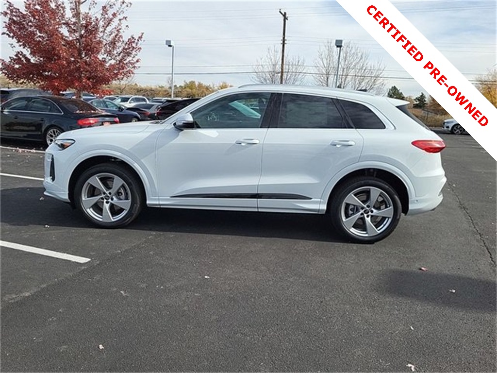 2025 Audi New Q5 Premium's photo