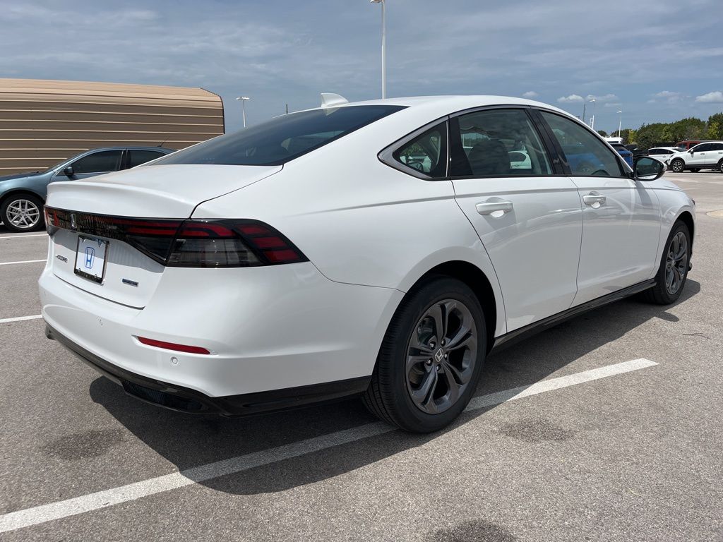 2025 Honda Accord Hybrid EX-L photo 3