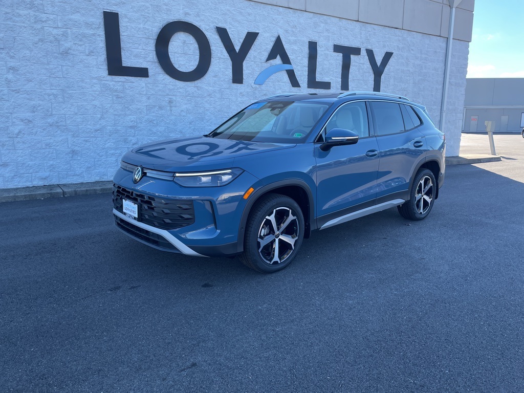 2025 Volkswagen Tiguan SE's photo