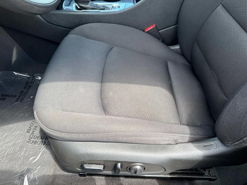 2023 Chevrolet Malibu 1LT photo 21