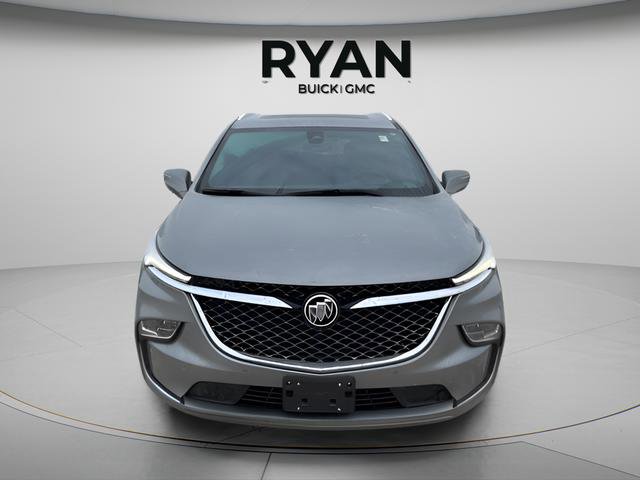 2024 Buick Enclave Avenir's photo