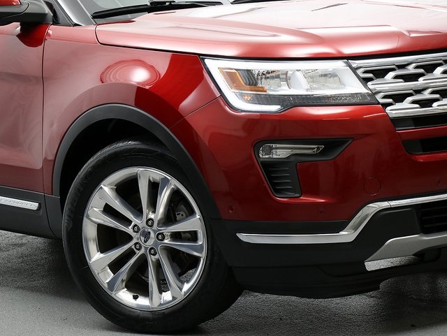 2018 Ford Explorer Limited photo 2