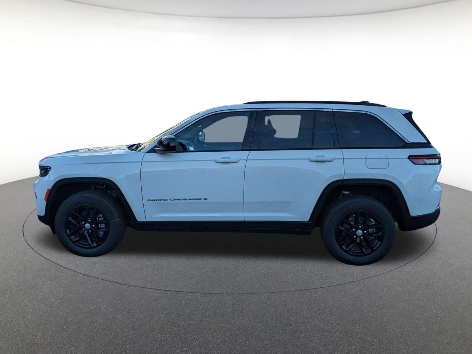 2025 Jeep Grand Cherokee photo 6