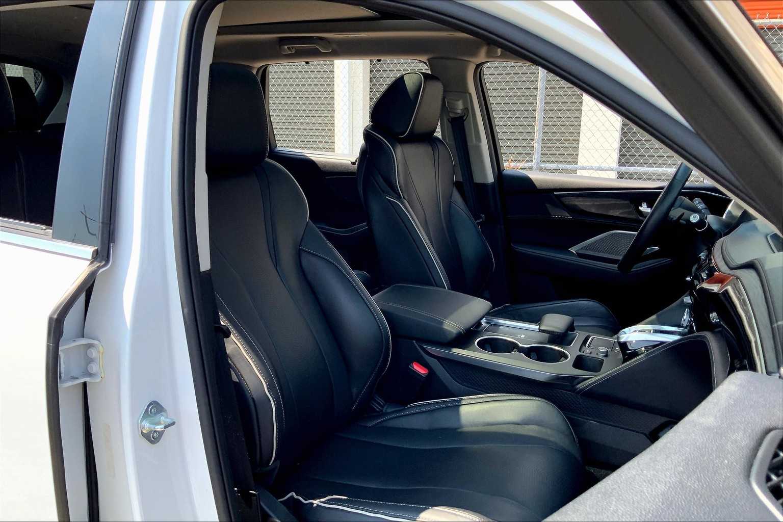 2023 Acura MDX SH-AWD Advance photo 8