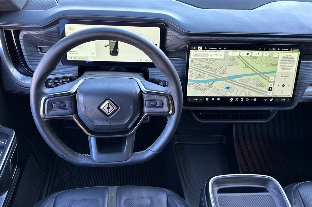 2023 Rivian R1S Adventure photo 14