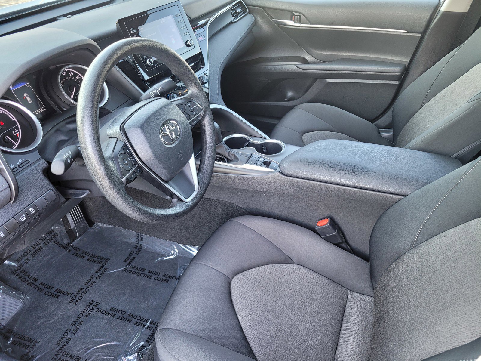 2023 Toyota Camry Hybrid LE photo 13