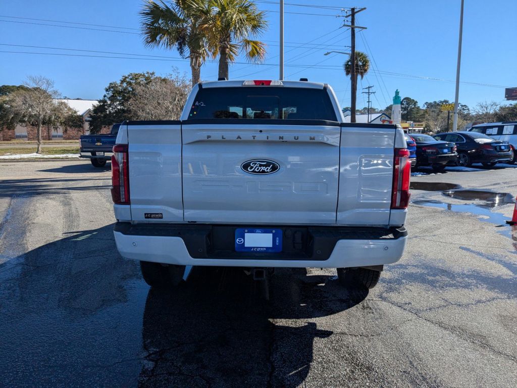2025 Ford F-150 Platinum photo 4