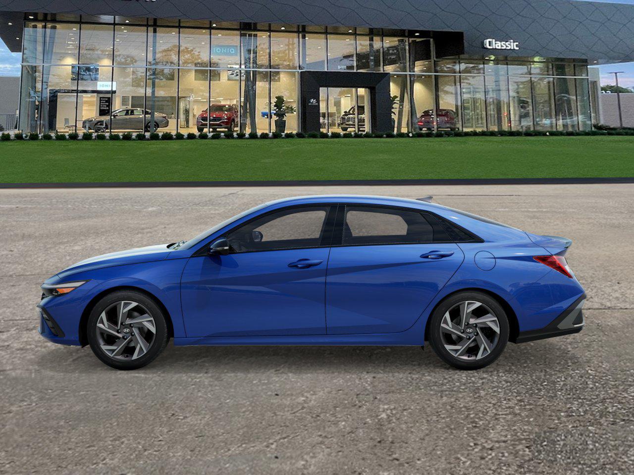 2025 Hyundai Elantra SEL Sport photo 3