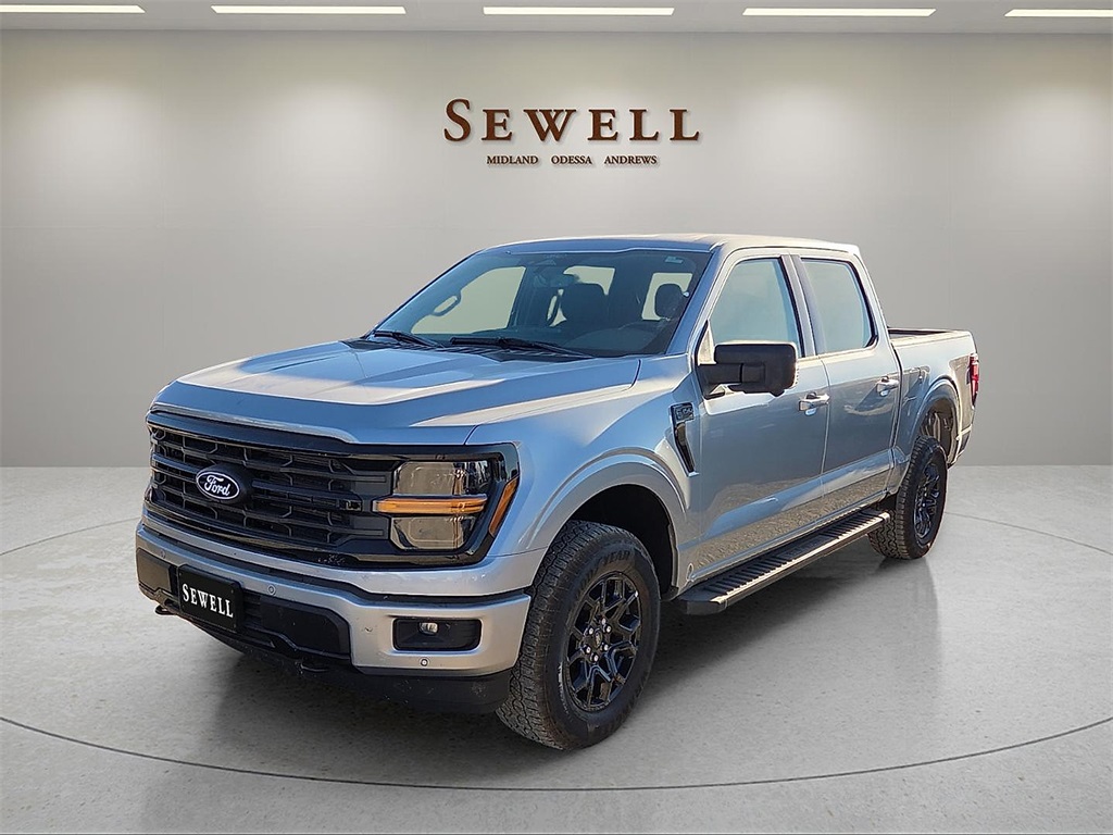 2025 Ford F-150 XLT's photo