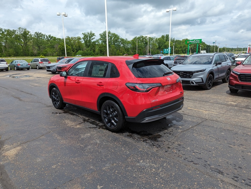 2025 Honda HR-V Sport photo 5