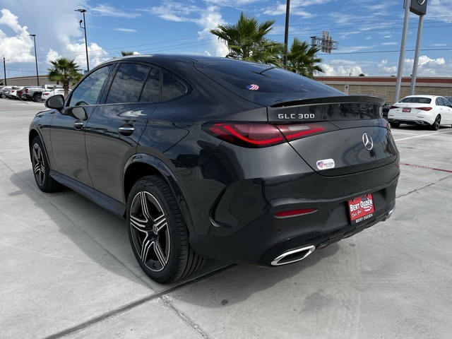 2026 Mercedes Benz GLC 300 4MATIC photo 3