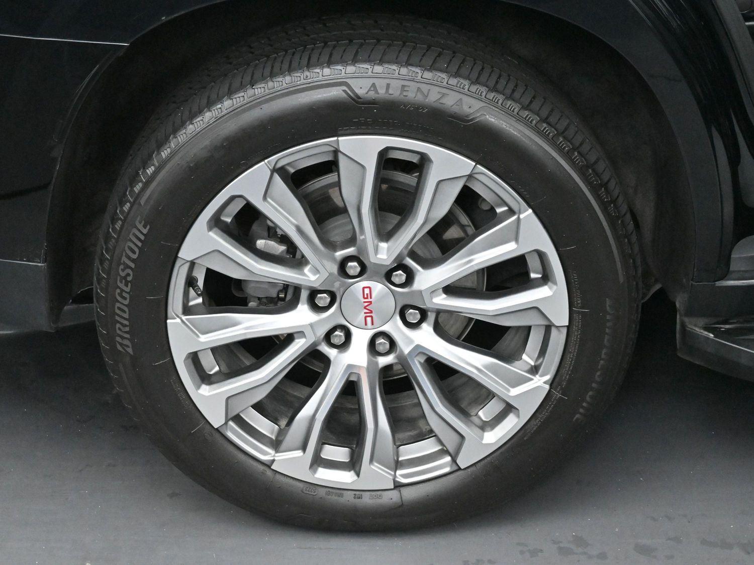 2024 Gmc Yukon Denali photo 36