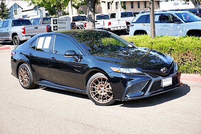 2024 Toyota Camry SE photo 2